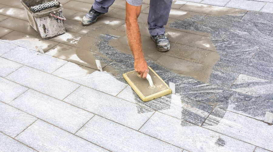 Professional gutter cleaning in Tiff, MO